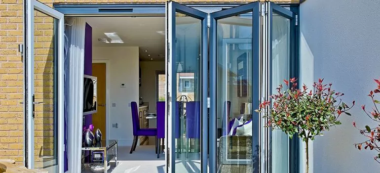 Commercial Door Glass Repair in Adelaide, SA